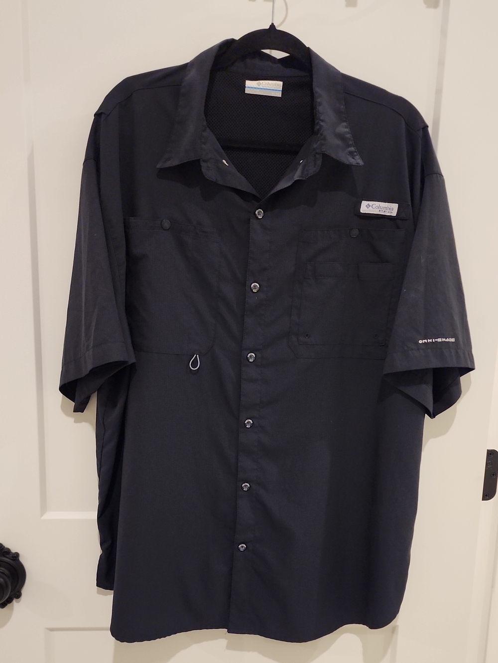 Columbia Men's Short Sleeve Button-Down Shirt - Black